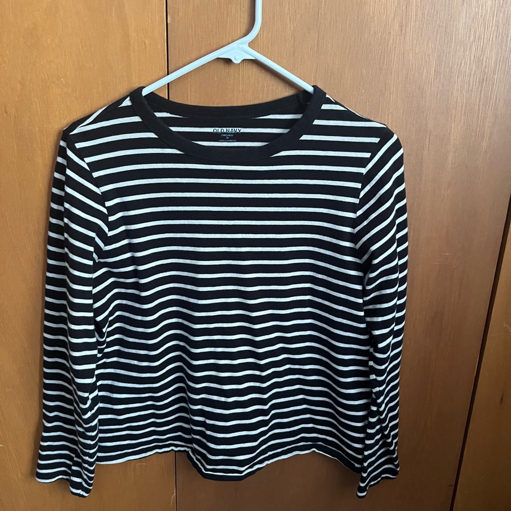 Old Navy Black and White Striped Long Sleeve Crew Tee